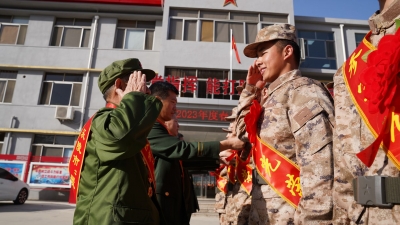 乐陵：三代退伍老兵相送 63名新兵奔赴军营 