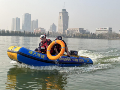 德城区新湖景区：开展救生演练  增强水上救援能力