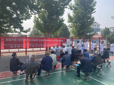 四送四进四提升 | 齐河县卫生健康局开展“世界家庭医生日”主题宣传活动