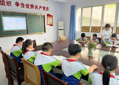 理响德州 天衢新声 | 德州天衢新区产业园综合党委新区服务管理办公室凤仪城小学开展“铸牢中华民族共同体意识 共读一本书”宣讲活动