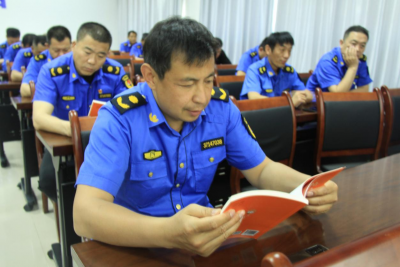 最美人间五“阅”天 | 夏津县掀起《如此生活》读书热潮