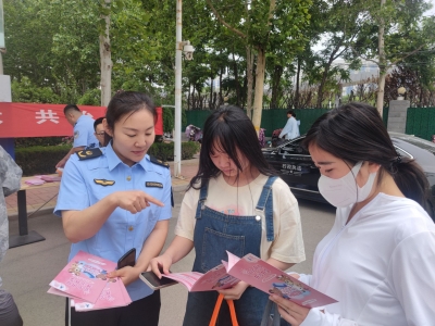 德州天衢新区综合执法部开展化妆品安全科普宣传周活动
