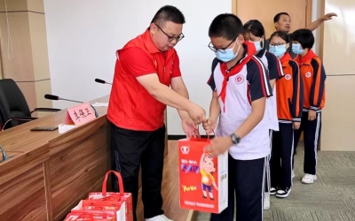 齐河县组织开展“益”起成长·点亮微心愿“文明1号”志愿服务活动