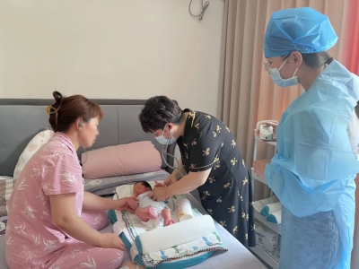 乐陵市人民医院：网约护士上门为新生儿测黄疸