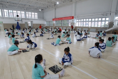 智慧大比拼 “弈棋”向未来 | 德州市新湖南路小学举办国际象棋校园锦标赛  