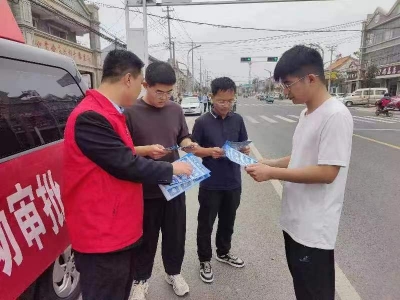 宁津县行政审批服务局：流动审批“大篷车”下集市 群众办事就在“家门口”