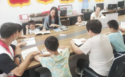 天衢新区宋官屯街道新城社区开展亲子阅读活动