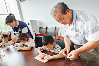 天衢新区宋官屯街道文化站非遗制作活动走进李相庄社区