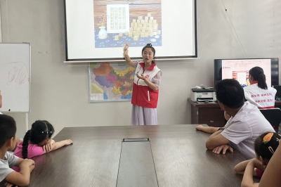 天衢新区宋官屯街道宋官屯社区开展活字印刷体验活动