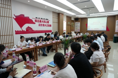 天衢新区政法维稳工作部开展“法治服务进企业”活动