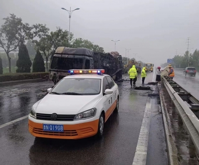 国道上运输车自燃 德州市公路巡查中心联合多部门快速处置