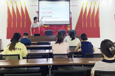 天衢新区宋官屯街道艾家坊社区开展“远离吸烟 珍爱生命”宣讲活动