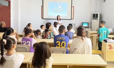 天衢新区宋官屯街道付庄社区开展青少年眼科义诊活动