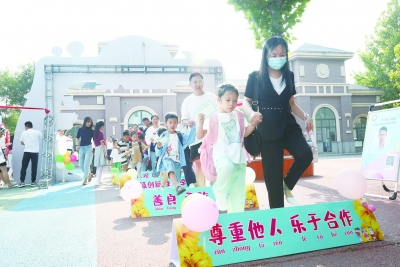 天衢新区迎来6600余名“小萌新” | 多彩开学第一课 花样迎接新学年