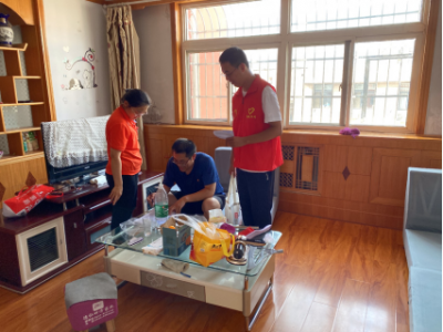 德城城管：解民忧，改善群众出行难