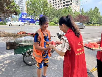 “热”！情不减 | 宁津宁城街道：开展夏日送清凉活动