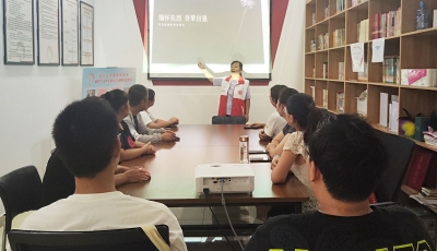 天衢新区宋官屯街道苗庄社区开展“缅怀先烈 吾辈自强”主题宣讲活动