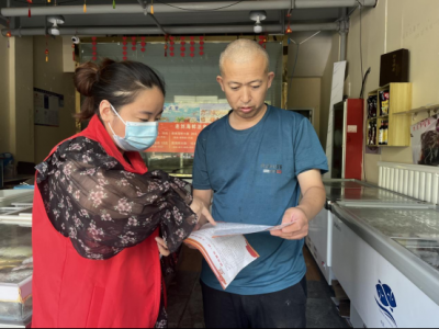 齐河晏城街道开展“码上好办”宣传活动