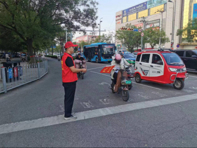 德州市城管执法支队：文明交通劝导，引领文明出行  