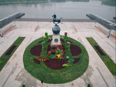 德州长河公园：10万盆鲜花扮靓景区，五彩缤纷迎双节