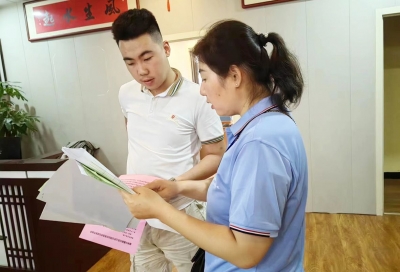 天衢新区宋官屯街道苗庄社区：多措并举开展“五经普”宣传活动