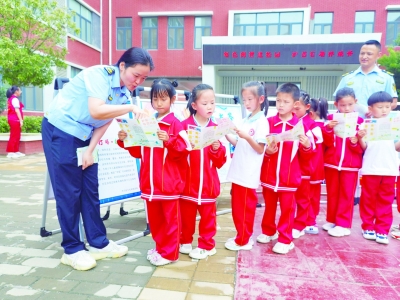 齐河县文化和旅游局“扫黄打非”从娃娃抓起丨“护苗”行动守文化净土