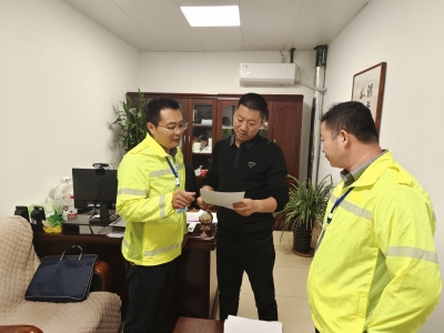 ​德州市公路中心城区分中心：走访“党员示范路”沿线企业