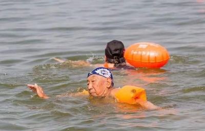 纪实散文｜祖新兰：89岁的运动达人刘庆瑞