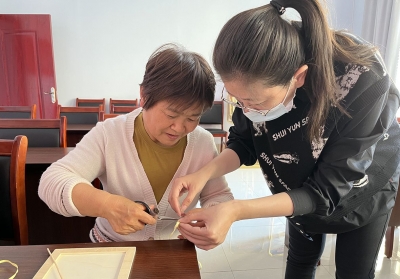 天衢新区宋官屯街道开展非遗衍纸画活动