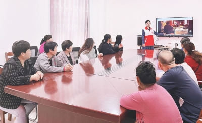 天衢新区宋官屯街道曹村社区开展“珍惜粮食  从我做起”宣讲活动