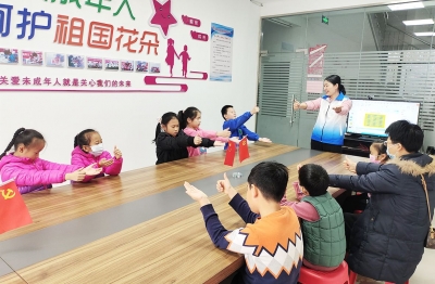 天衢新区宋官屯街道开展青少年心理健康教育讲座