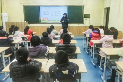 宁津杜集：反诈宣传进校园 护航安全伴成长