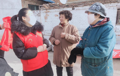 德城运河街道新铁西南社区定期召开马扎议事会 | 意见敞开提 问题迅速解