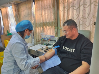 德州天衢新区袁桥镇袁桥村开展无偿献血活动