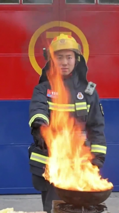 油锅起火怎么办？