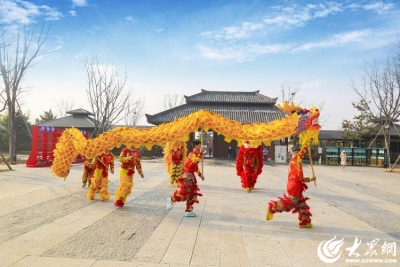 龙腾山东丨“火龙钢花”闪耀曲阜尼山圣境