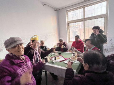 情暖暮年 相伴同行 | 运河街道天衢西路社区开展独居老人互助小组活动