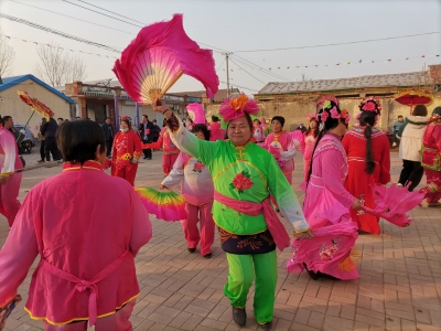 陵城区宋家镇：秧歌欢腾庆新春 喜庆祥和满乡村