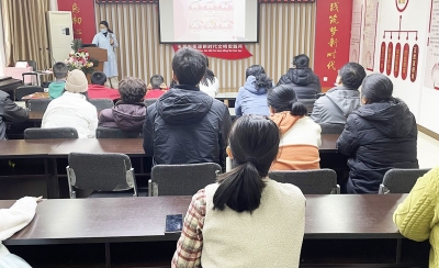 天衢新区宋官屯街道十二里庄社区开展口腔健康知识科普活动