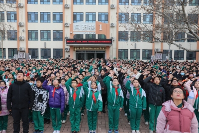 热辣滚烫新学期 龙马精神再启航 | 德州市实验小学举行“关爱儿童，赢得未来”春季开学典礼暨儿童友好学校建设启动仪式