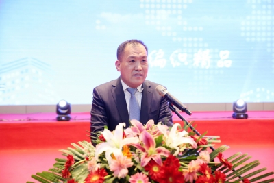 德聚天下 | 英凯模公司董事长闫向阳：一“网”闯天下