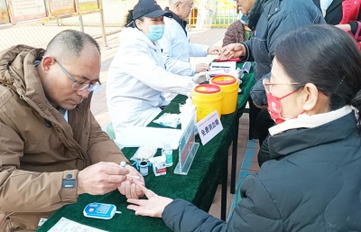 天衢新区宋官屯街道十二里庄社区：服务零距离 便民暖人心