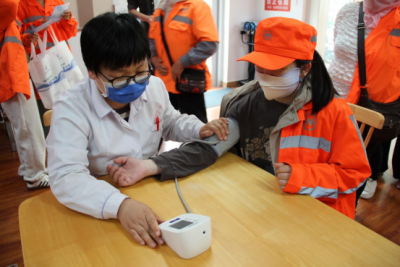 德州市第七人民医院为环卫职工义诊