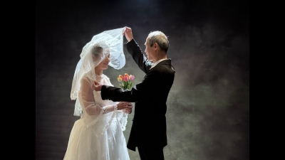 定格“不老爱情”！齐河县一社区为30对老人补拍婚纱照 