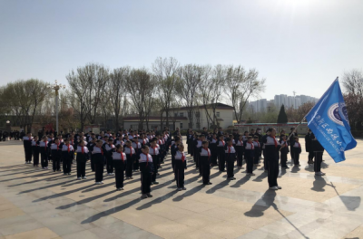 缅怀革命先烈 励志奋发图强 | 德州天衢新区尚德小学开展清明节祭扫活动