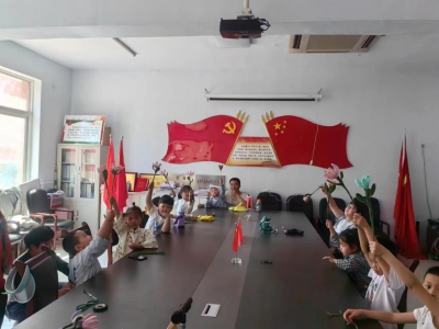 民生实事进行时 | 德城区天衢街道贾庄社区办：创意手工花 感恩母亲节