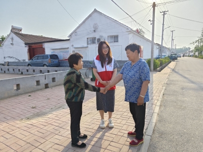 陵城区边临镇：树木遮阴惹纠纷 “12345”解民烦心事