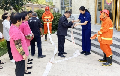 天衢新区宋官屯街道十二里庄社区开展消防安全演练活动