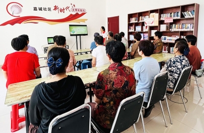 天衢新区宋官屯街道嘉诚社区开展垃圾分类宣传活动