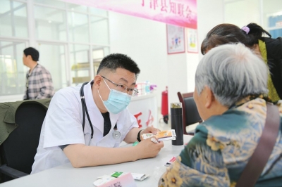 宁津县人民医院：联合省专家 送医到基层